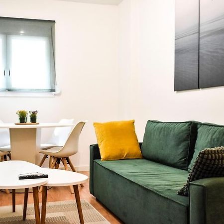 Newly Renovated-City Center Apartment Атина Екстериор снимка